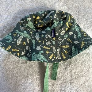 Patagonia reversible kids bucket hat.